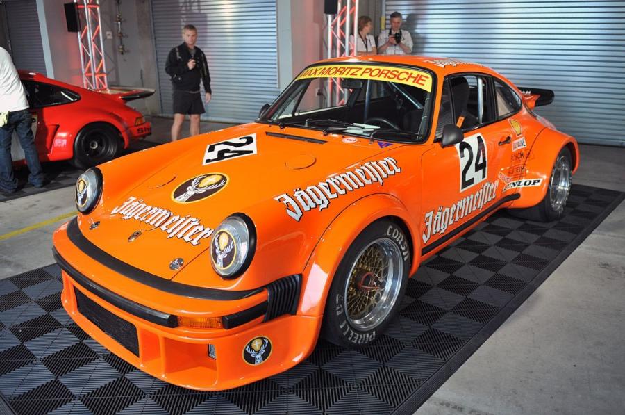  Porsche 934 1976 года  (фото 1 из 4)